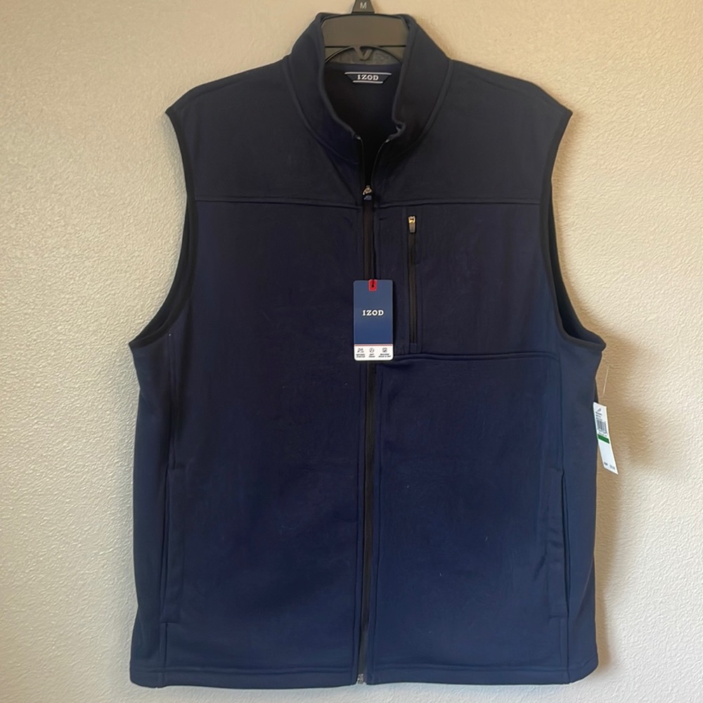 NWT men’s IZOD vest
